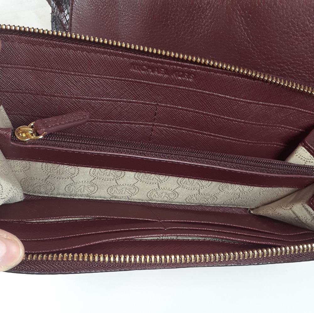 Michael Kors Purse & Wallet Satchel Bag Zip Wallet - Picture 6 of 8